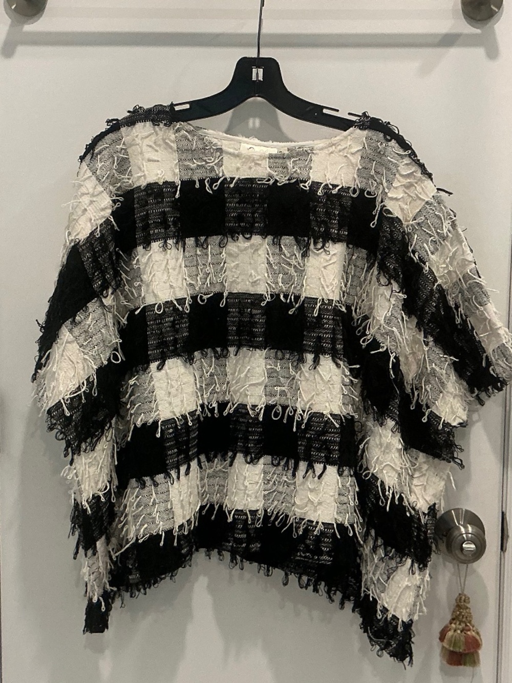 NWOT Paper Lace Black White Boucle like Topper Tunic Top One Size‎